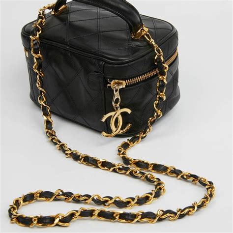 chanel vanity case bag medium|Chanel vintage vanity case bag.